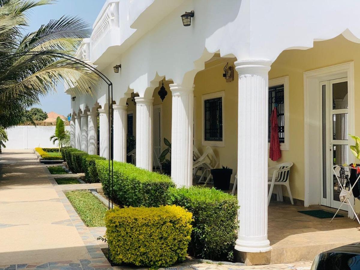 Dulaa Deema Residence Brufut Heights Tranquil Exterior photo